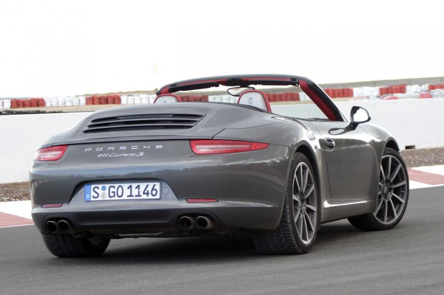  Porsche 911 Carrera S Cabriolet 2011 года  (фото 37 из 61)
